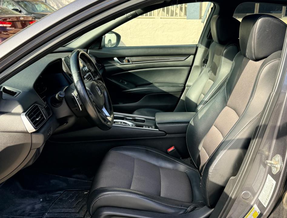 2018 Honda Accord Image 11