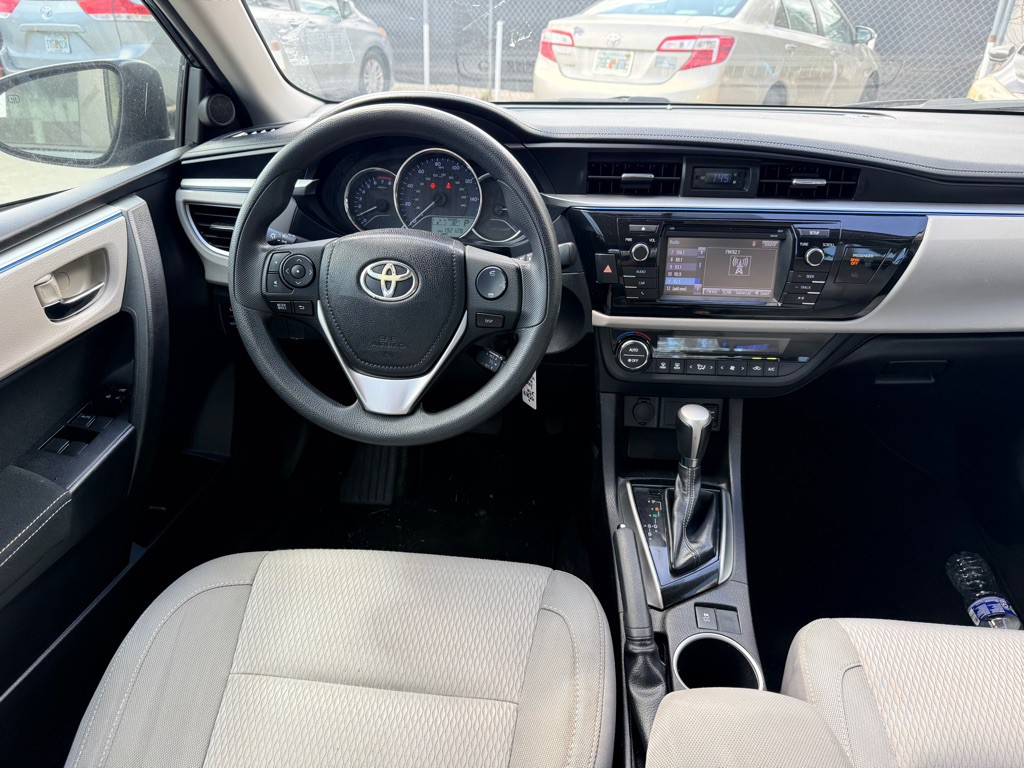2014 Toyota Corolla Image 14