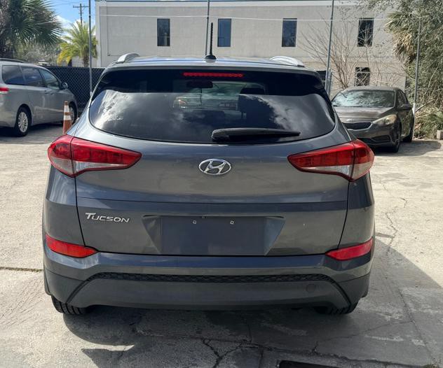 2017 Hyundai Tucson Image 4