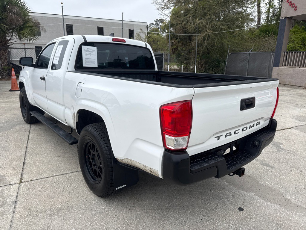 2016 Toyota Tacoma Image 3