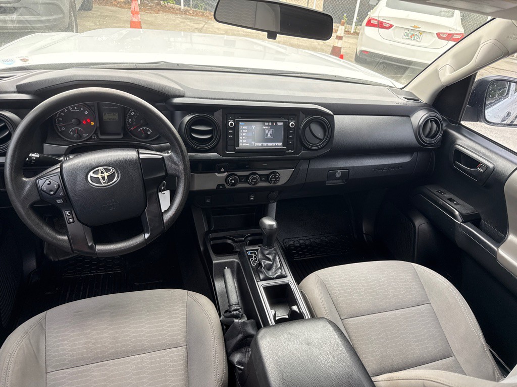 2016 Toyota Tacoma Image 9