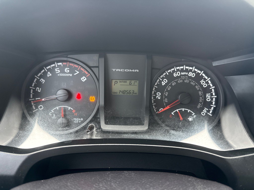 2016 Toyota Tacoma Image 12