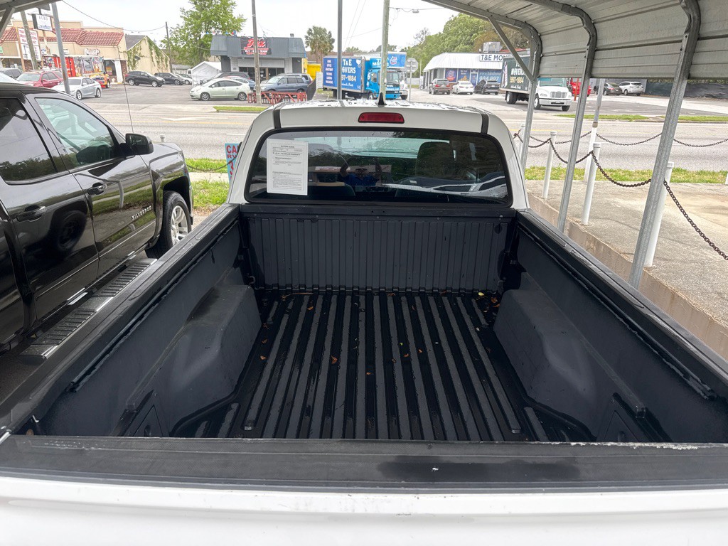 2016 Toyota Tacoma Image 15