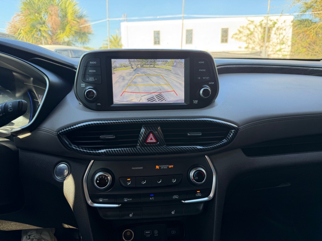 2020 Hyundai Santa Fe Image 8