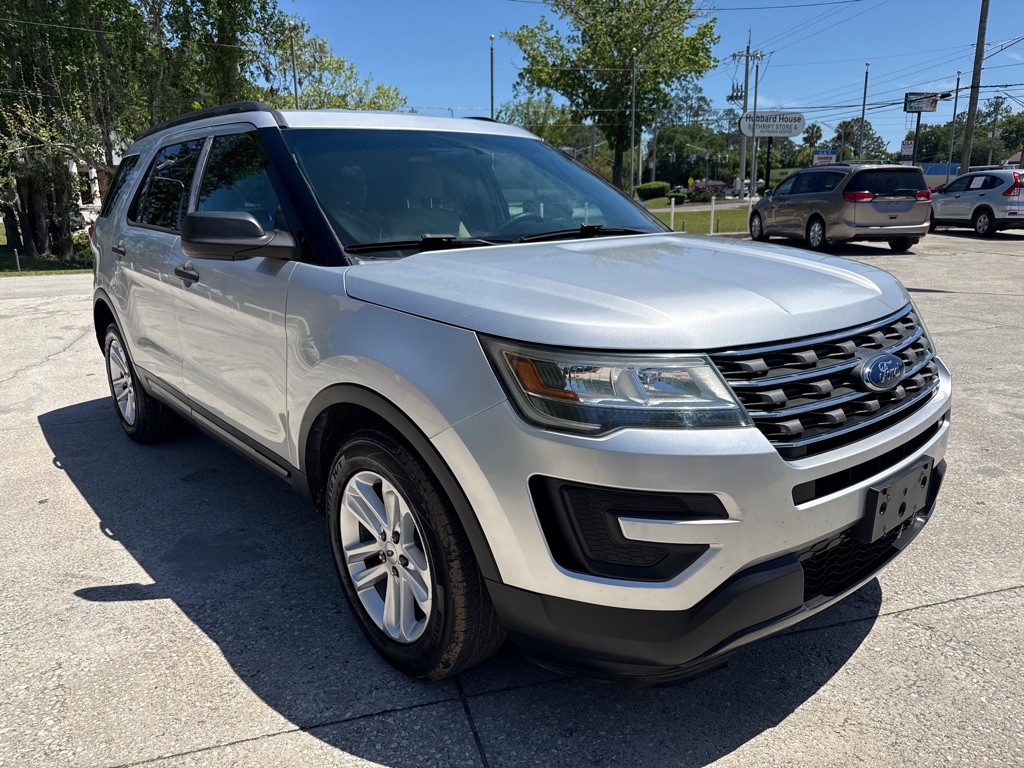 2017 Ford Explorer Image 6