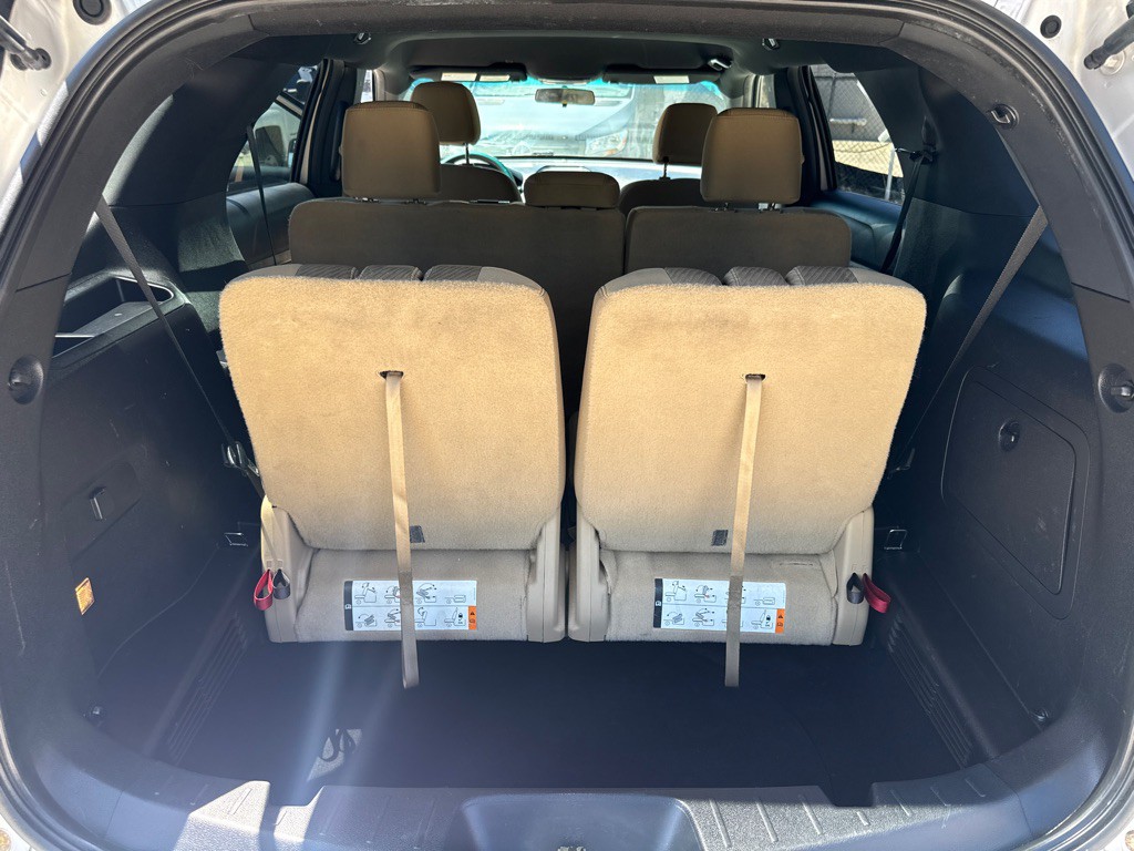 2017 Ford Explorer Image 16