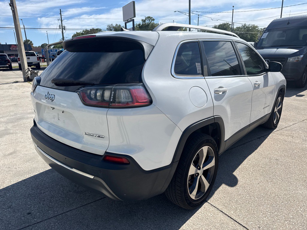 2019 Jeep Cherokee Image 4