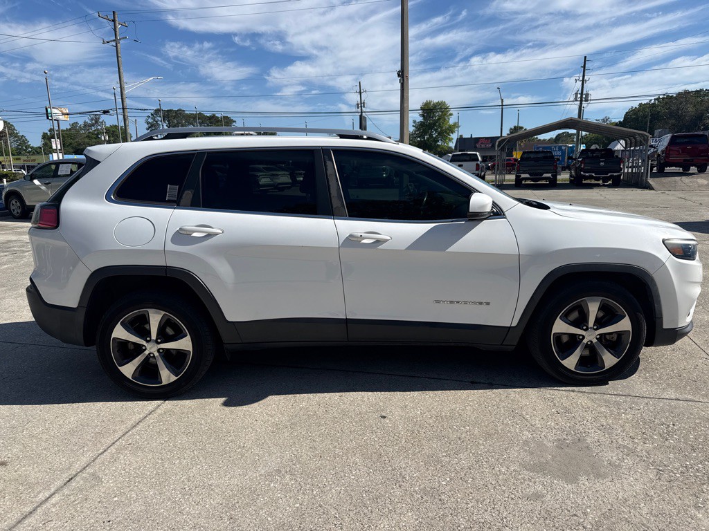 2019 Jeep Cherokee Image 5