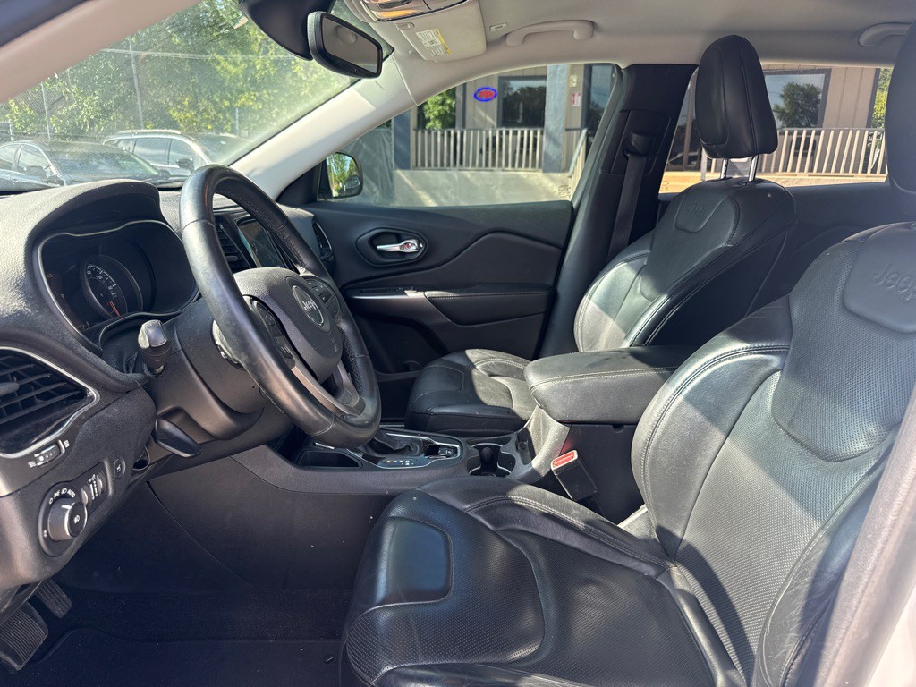 2019 Jeep Cherokee Image 7