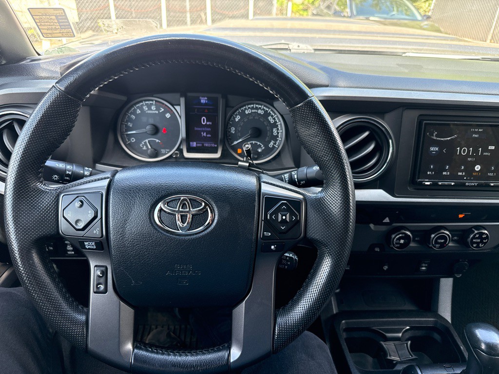 2016 Toyota Tacoma Image 12
