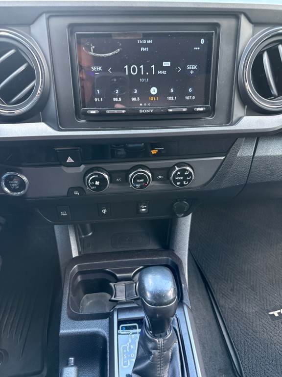 2016 Toyota Tacoma Image 13