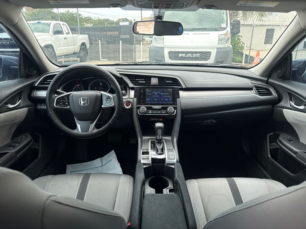 2017 Honda Civic Image 8