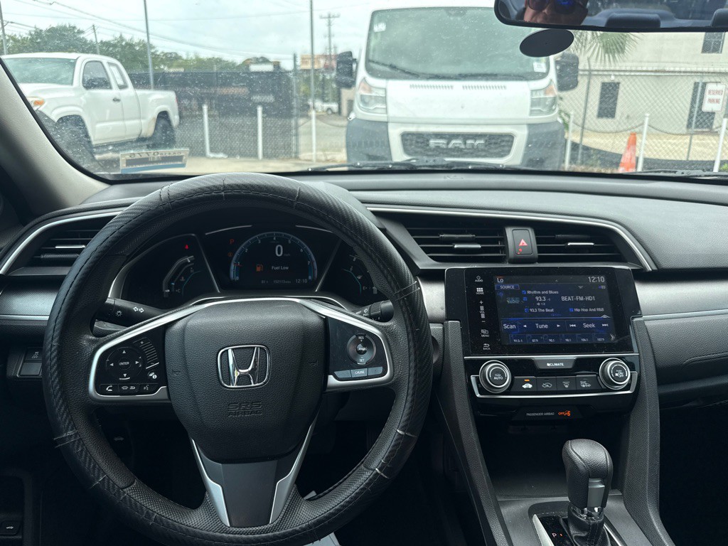 2017 Honda Civic Image 9