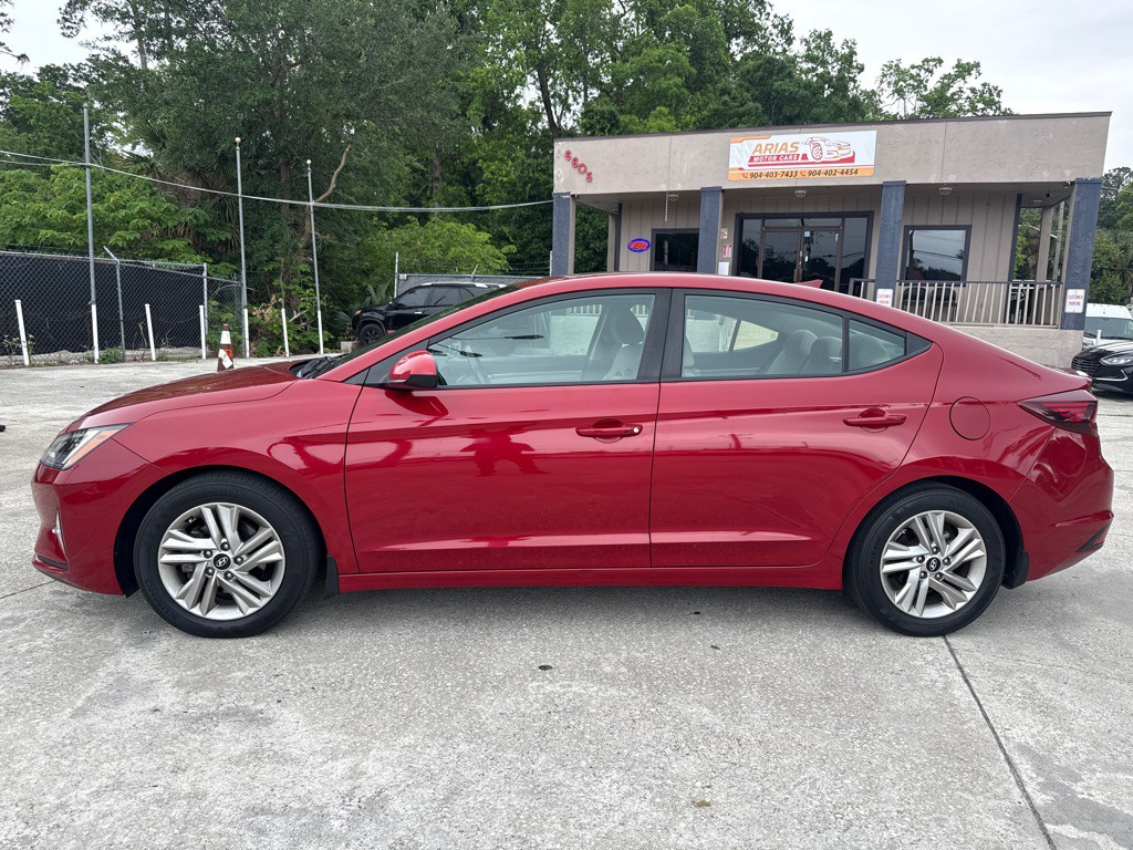 2020 Hyundai Elantra Image 2