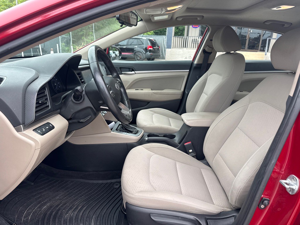 2020 Hyundai Elantra Image 7