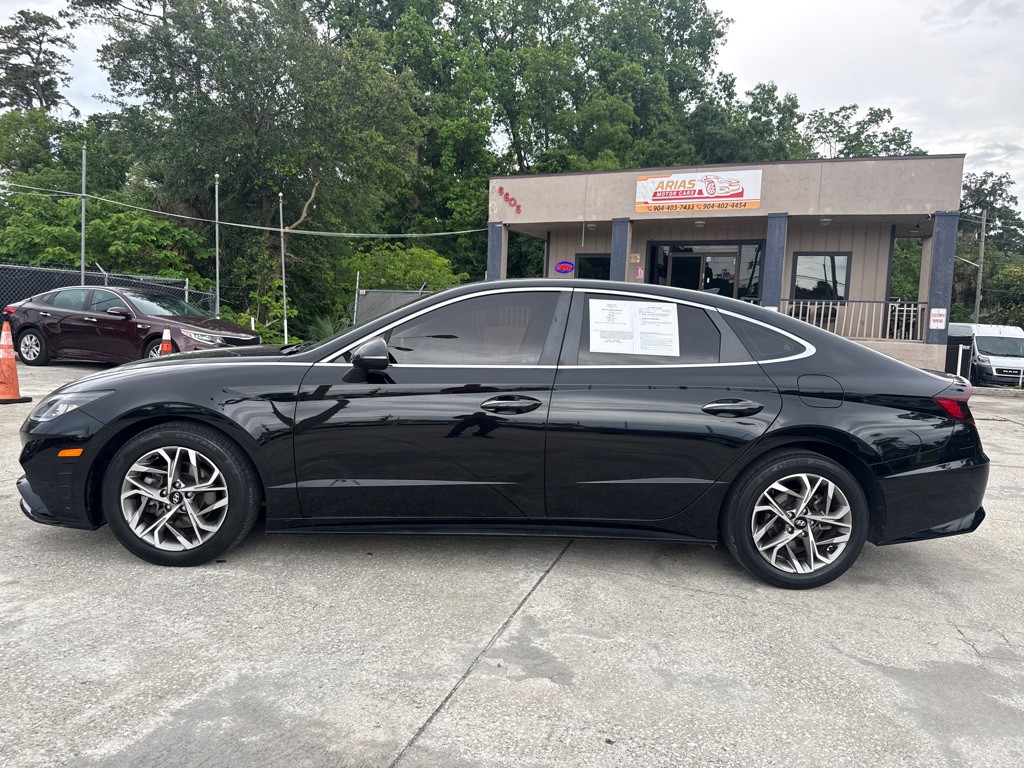 2021 Hyundai Sonata Image 2