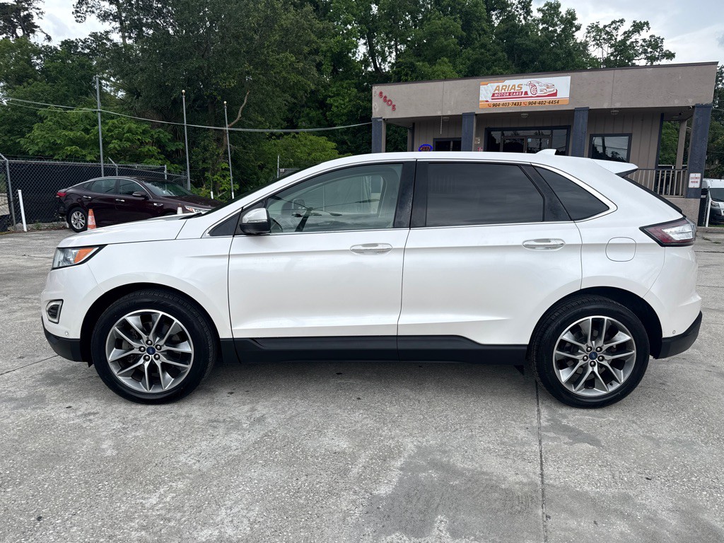 2017 Ford Edge Image 2