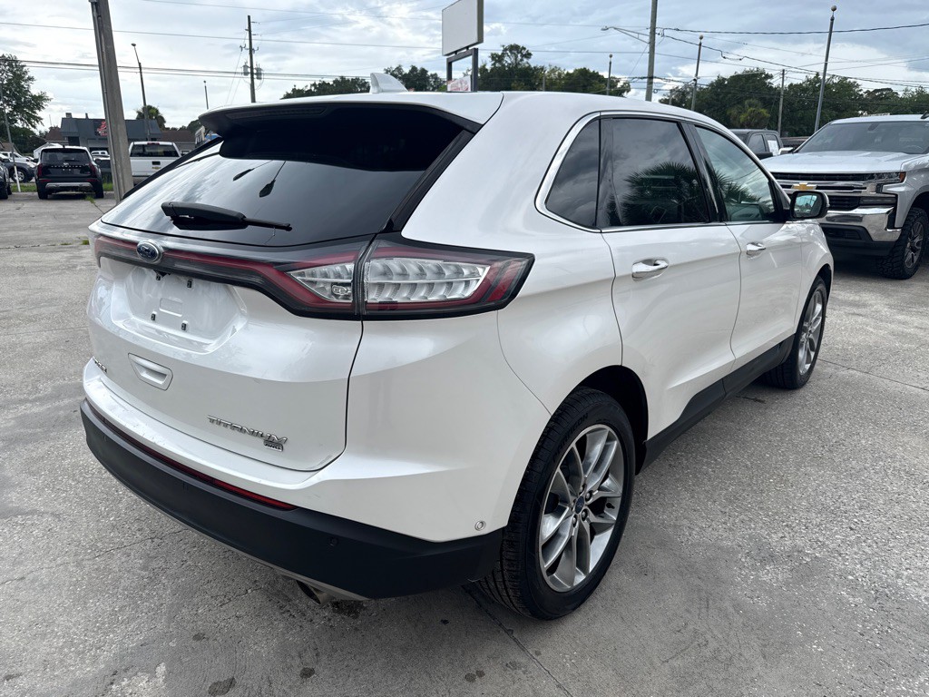 2017 Ford Edge Image 4