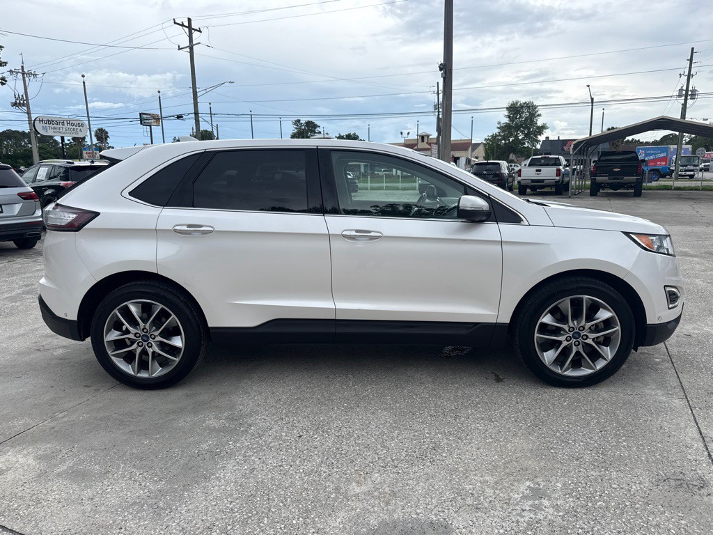 2017 Ford Edge Image 5