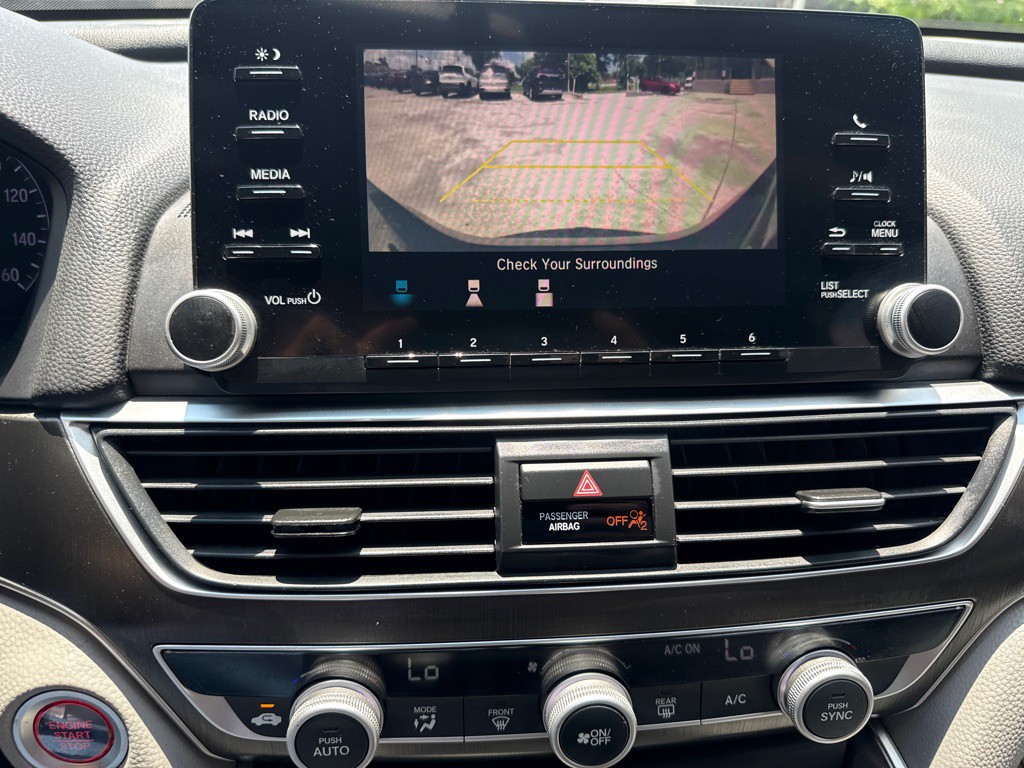 2019 Honda Accord Image 14
