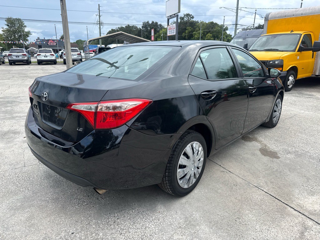 2017 Toyota Corolla Image 4