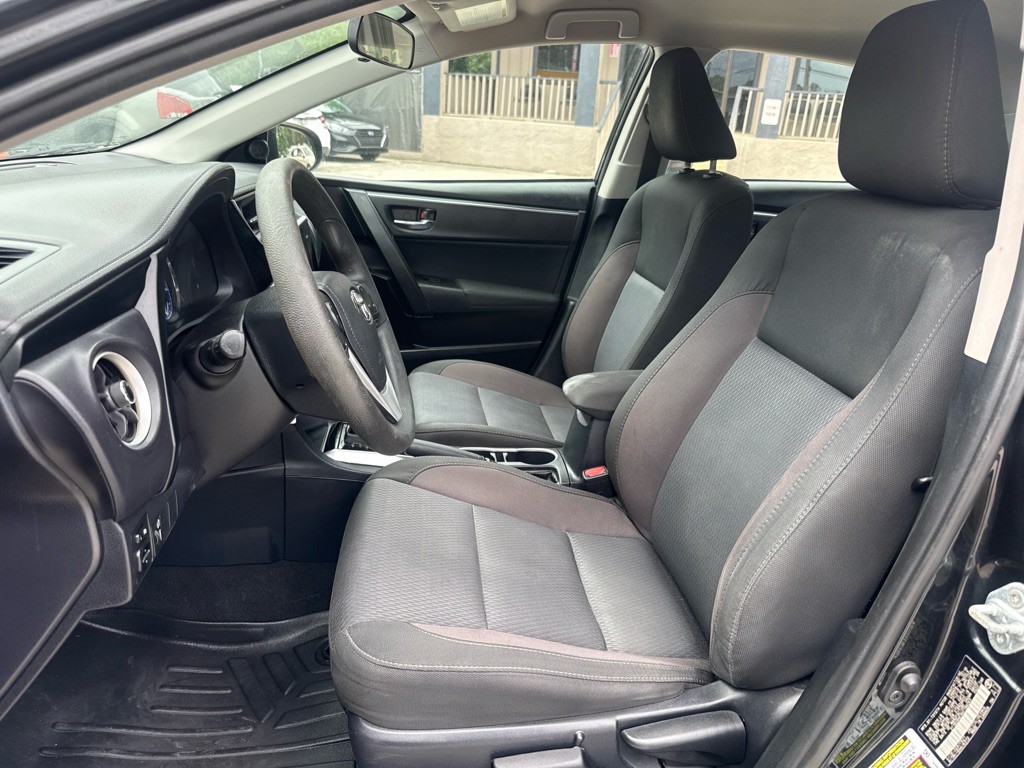 2017 Toyota Corolla Image 7