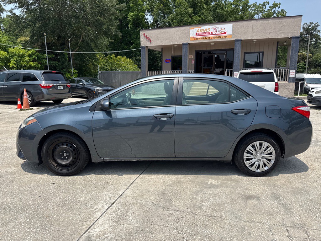 2016 Toyota Corolla Image 2