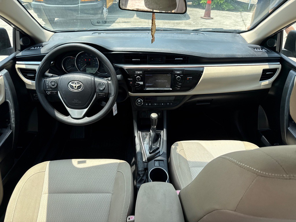 2016 Toyota Corolla Image 9