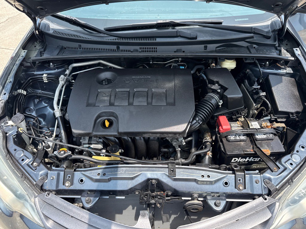 2016 Toyota Corolla Image 16
