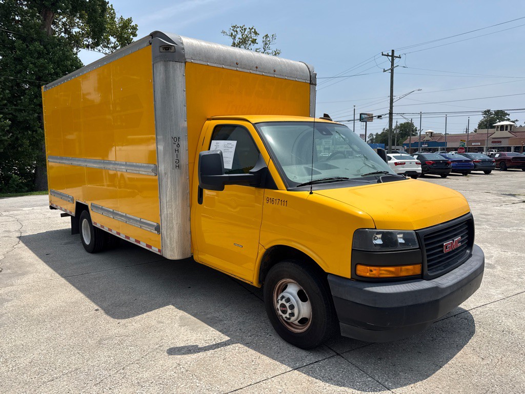2020 GMC Savana Image 6