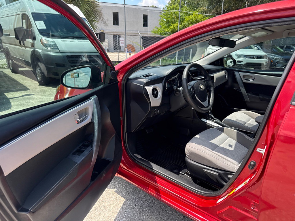 2019 Toyota Corolla Image 9