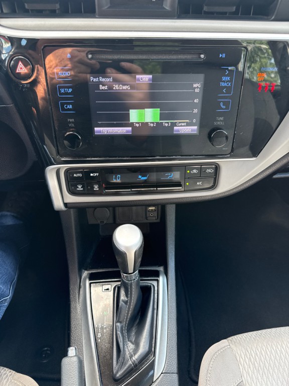 2019 Toyota Corolla Image 12
