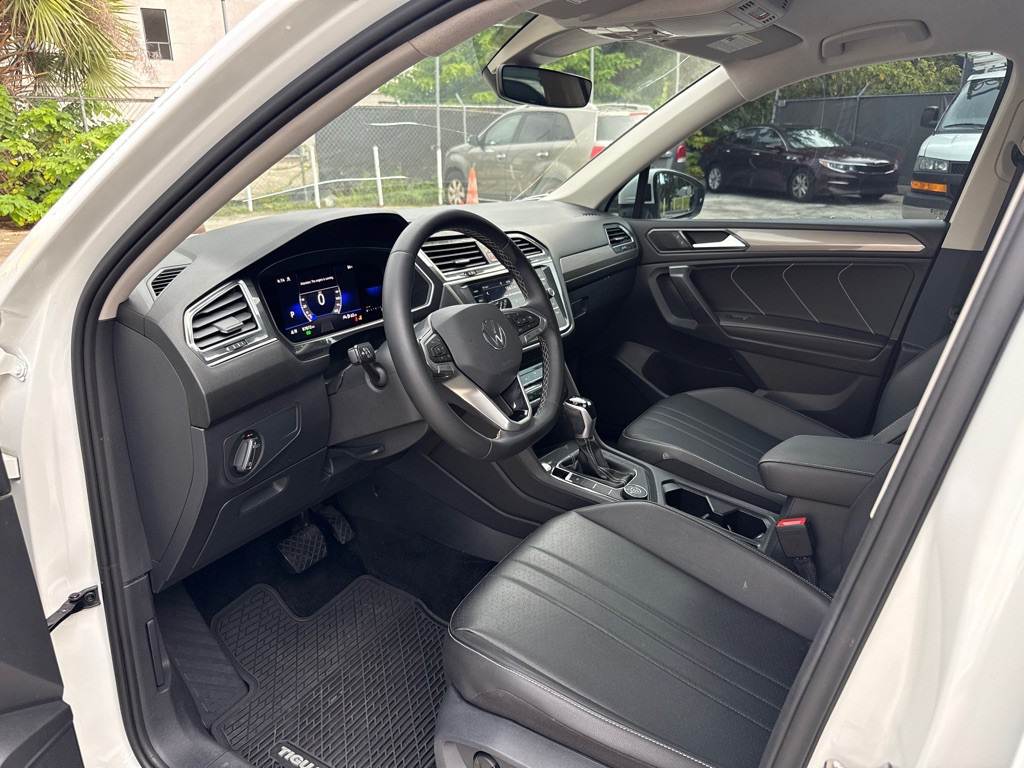 2023 Volkswagen Tiguan Image 8