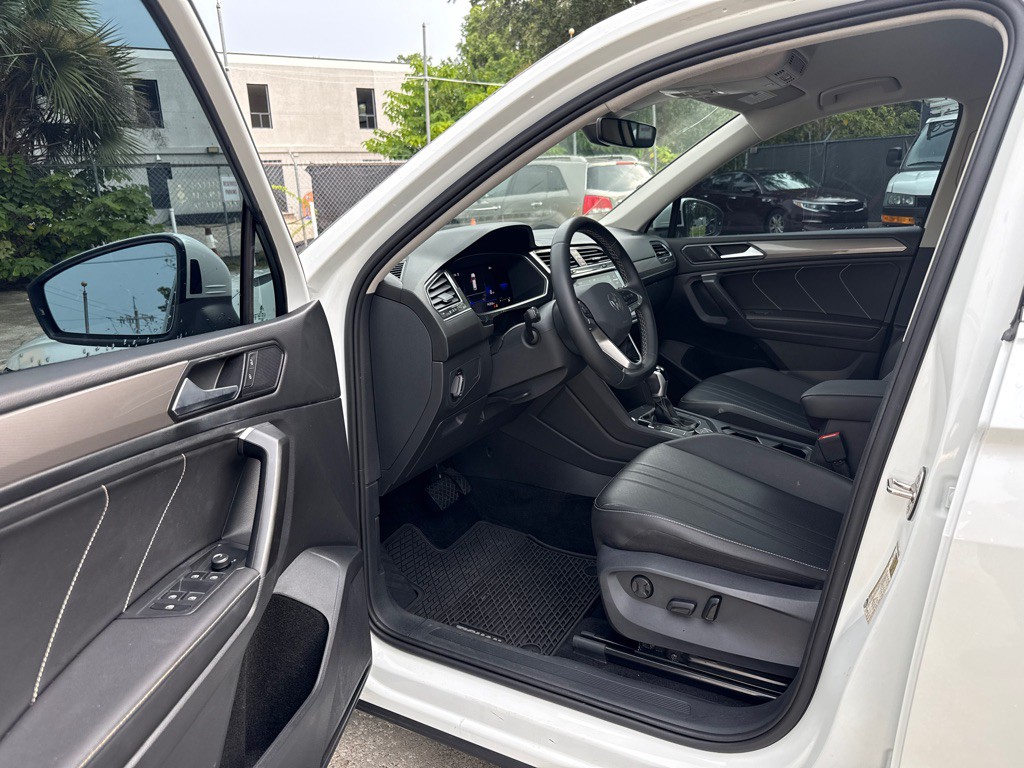 2023 Volkswagen Tiguan Image 9