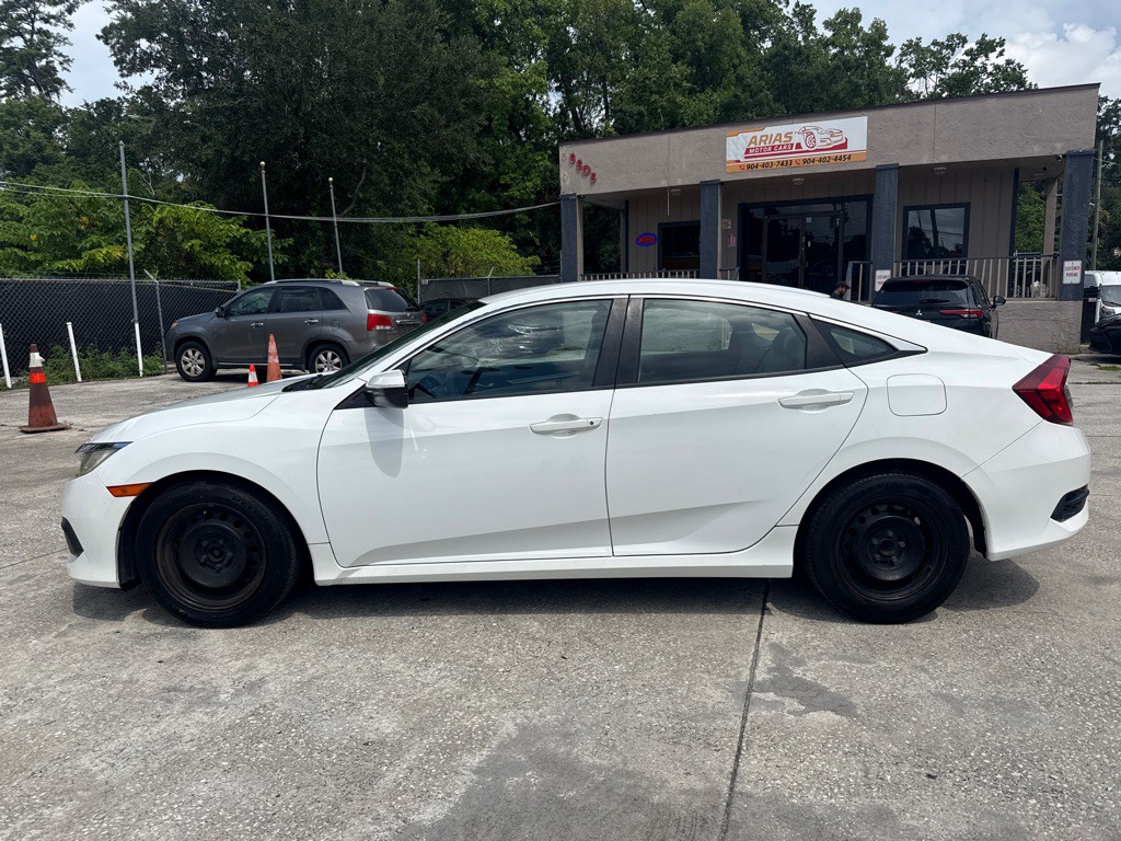 2017 Honda Civic Image 2