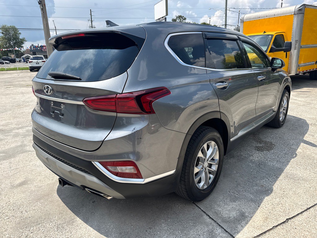 2019 Hyundai Santa Fe Image 4