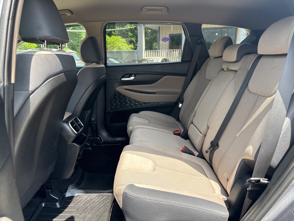 2019 Hyundai Santa Fe Image 10