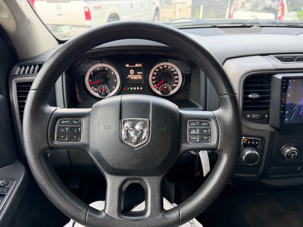 2015 RAM 1500 Image 6