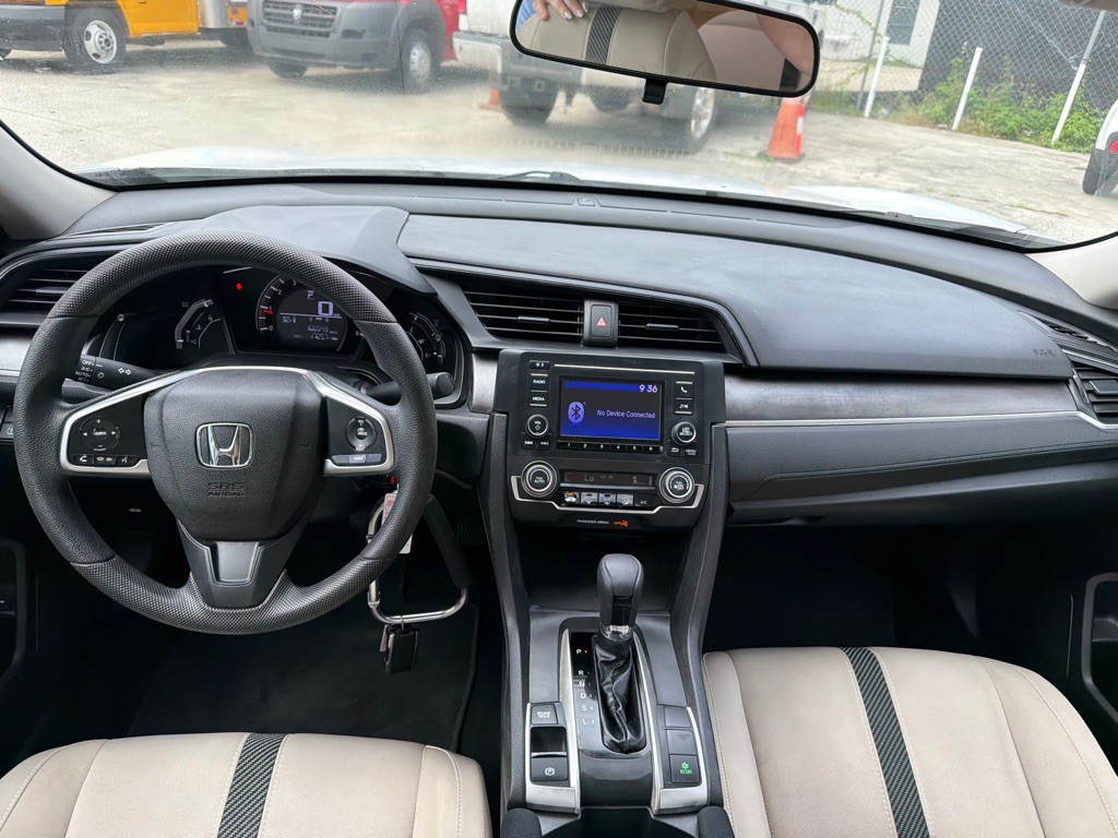 2016 Honda Civic Image 10