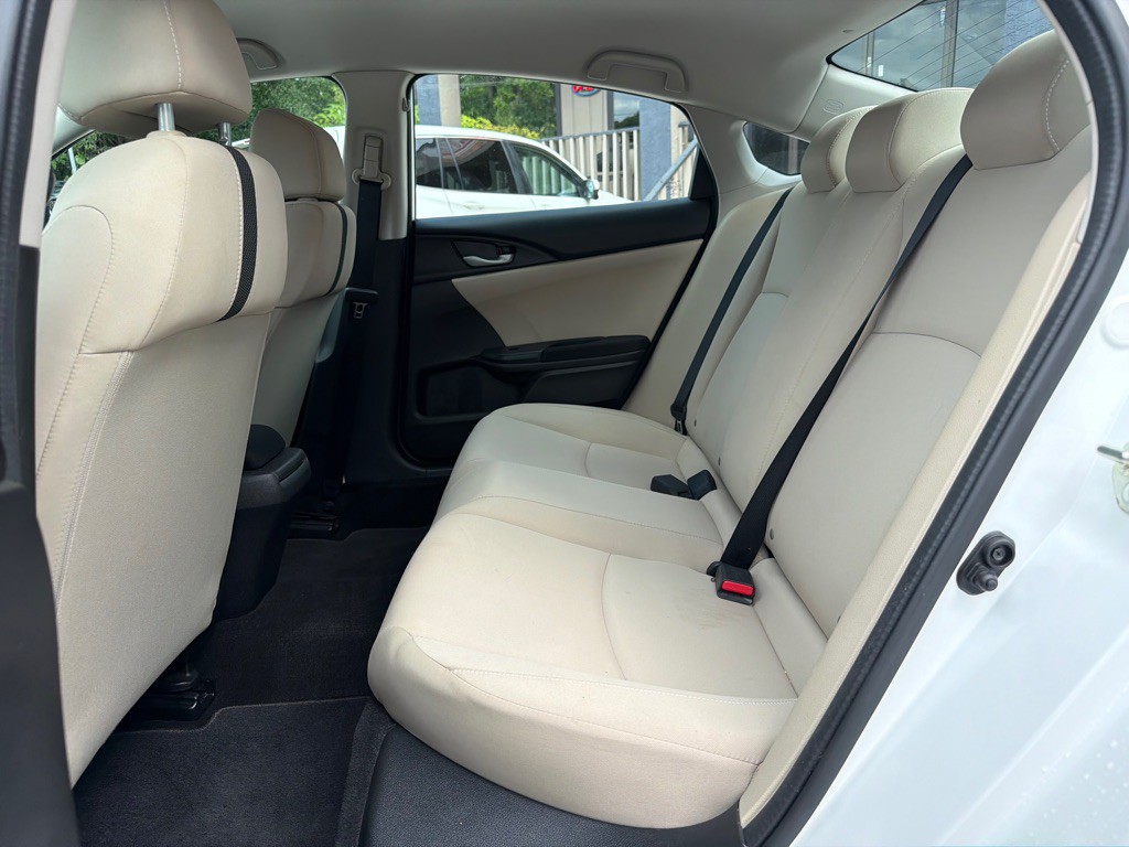 2016 Honda Civic Image 12