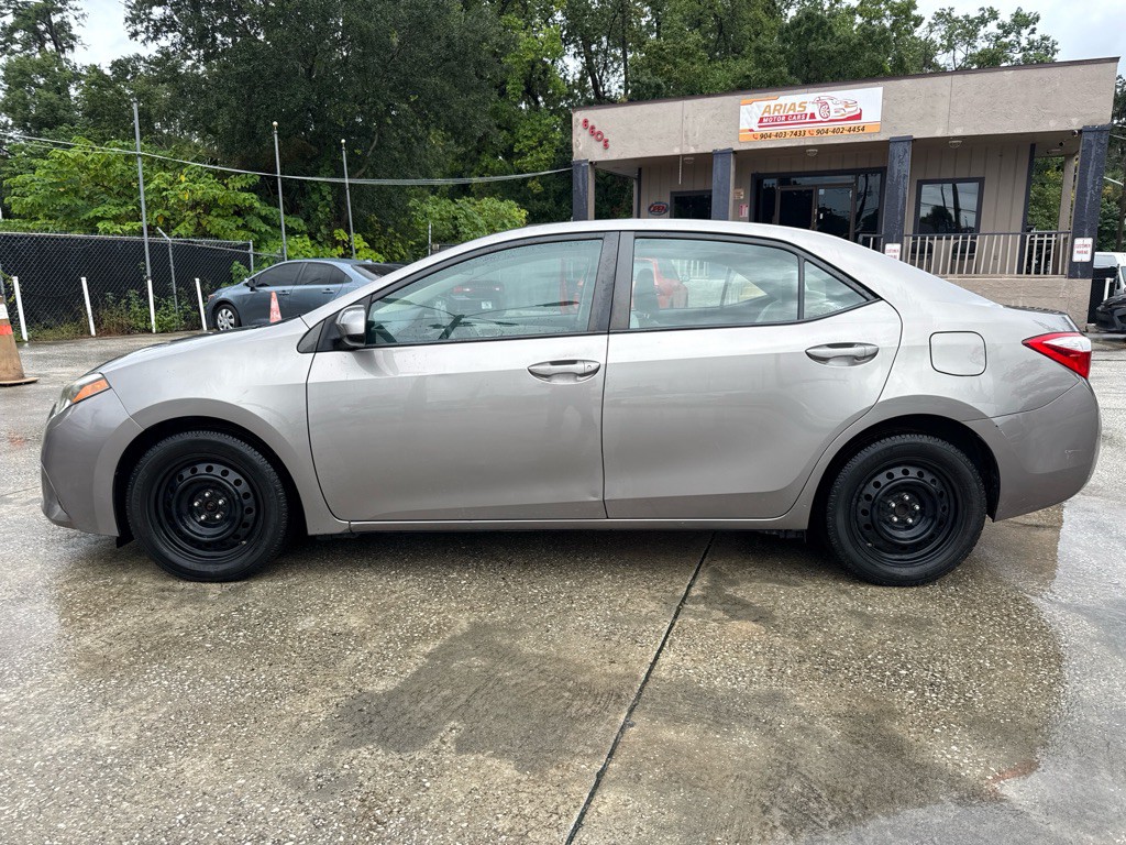 2016 Toyota Corolla Image 2