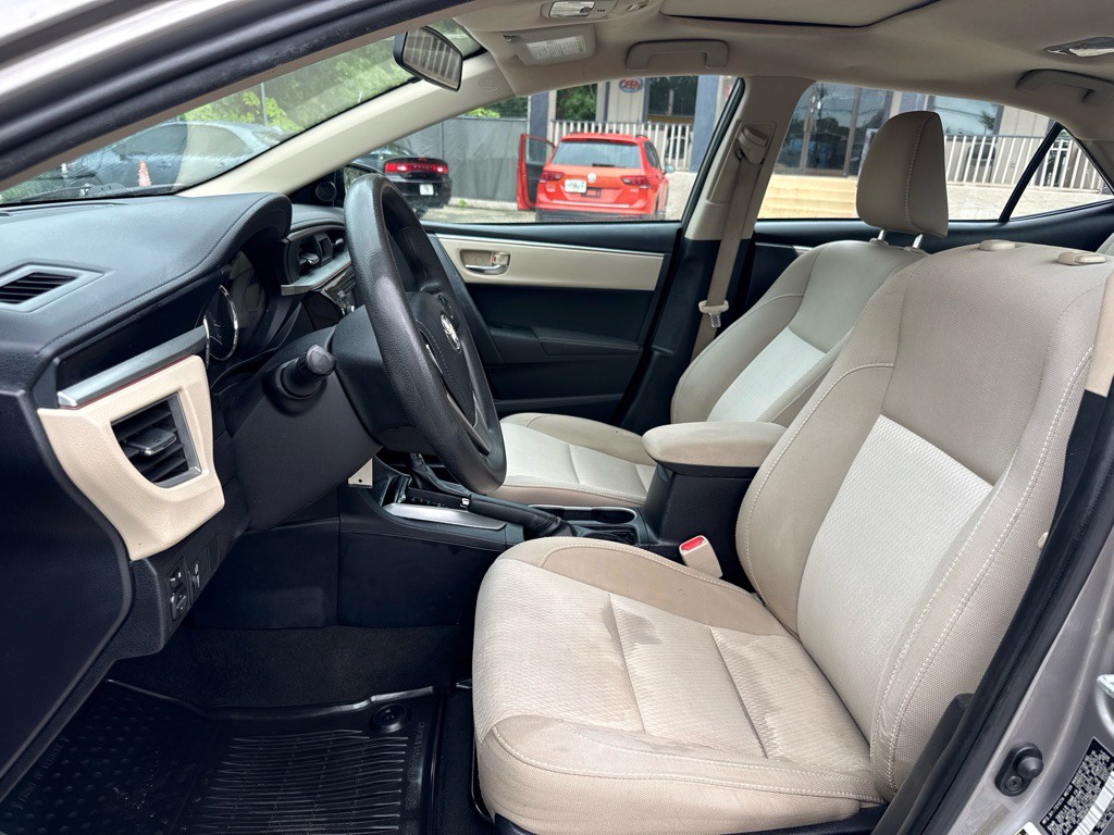 2016 Toyota Corolla Image 7
