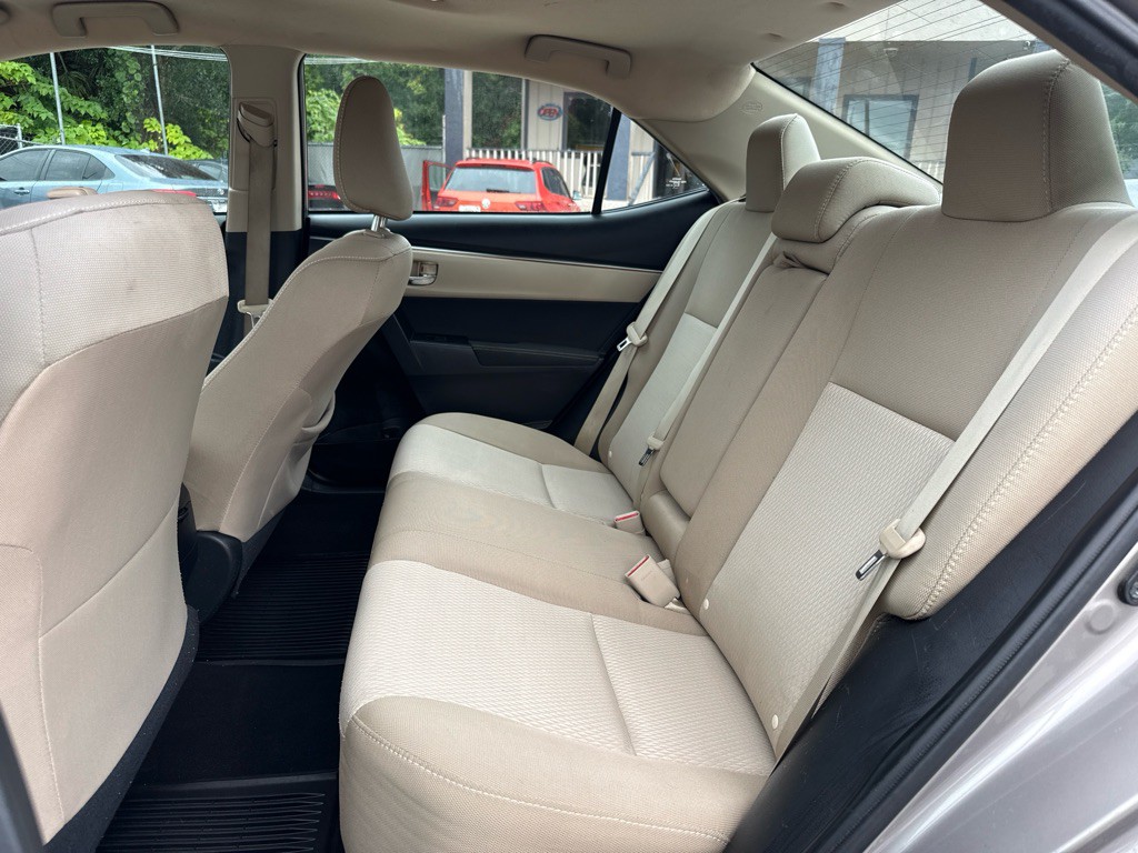 2016 Toyota Corolla Image 8