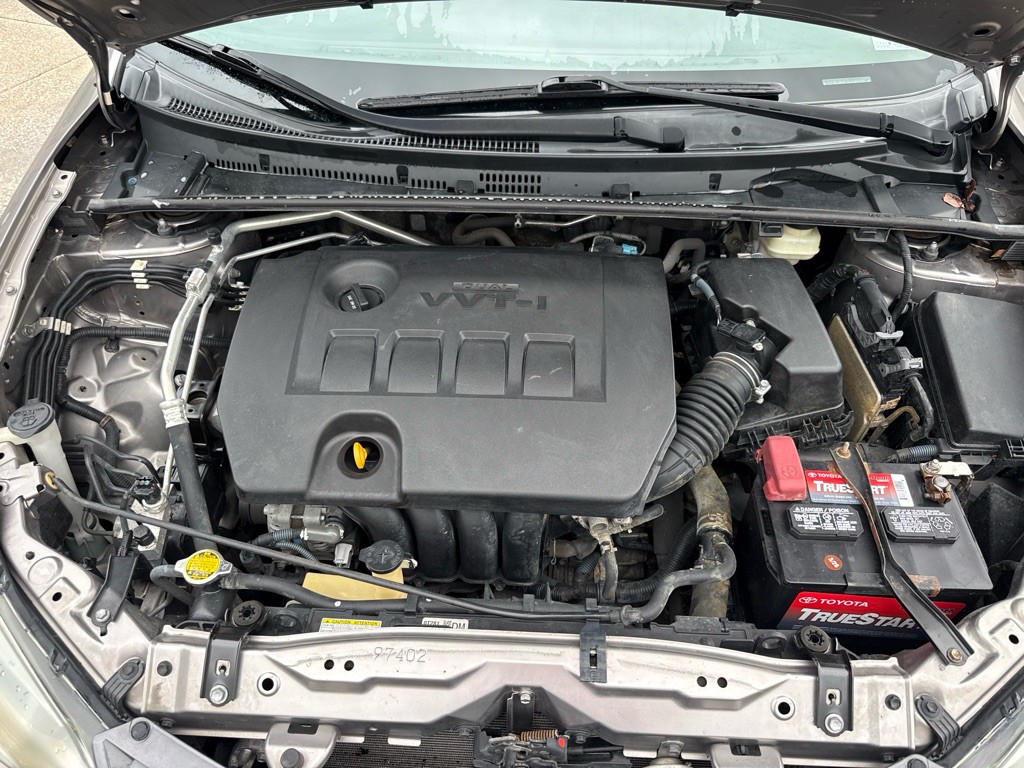 2016 Toyota Corolla Image 17
