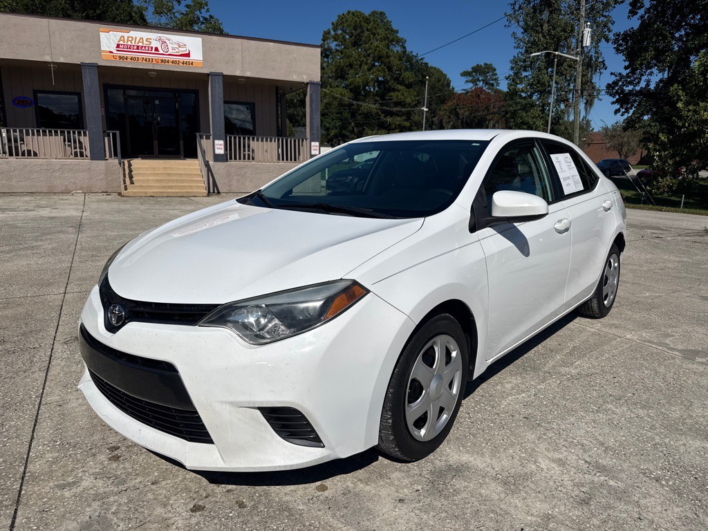 2015 Toyota Corolla Image 1