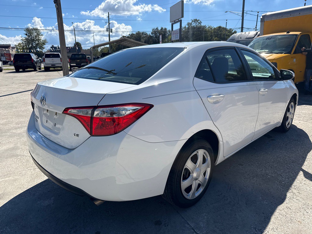 2015 Toyota Corolla Image 4