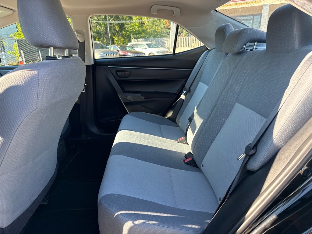 2015 Toyota Corolla Image 10