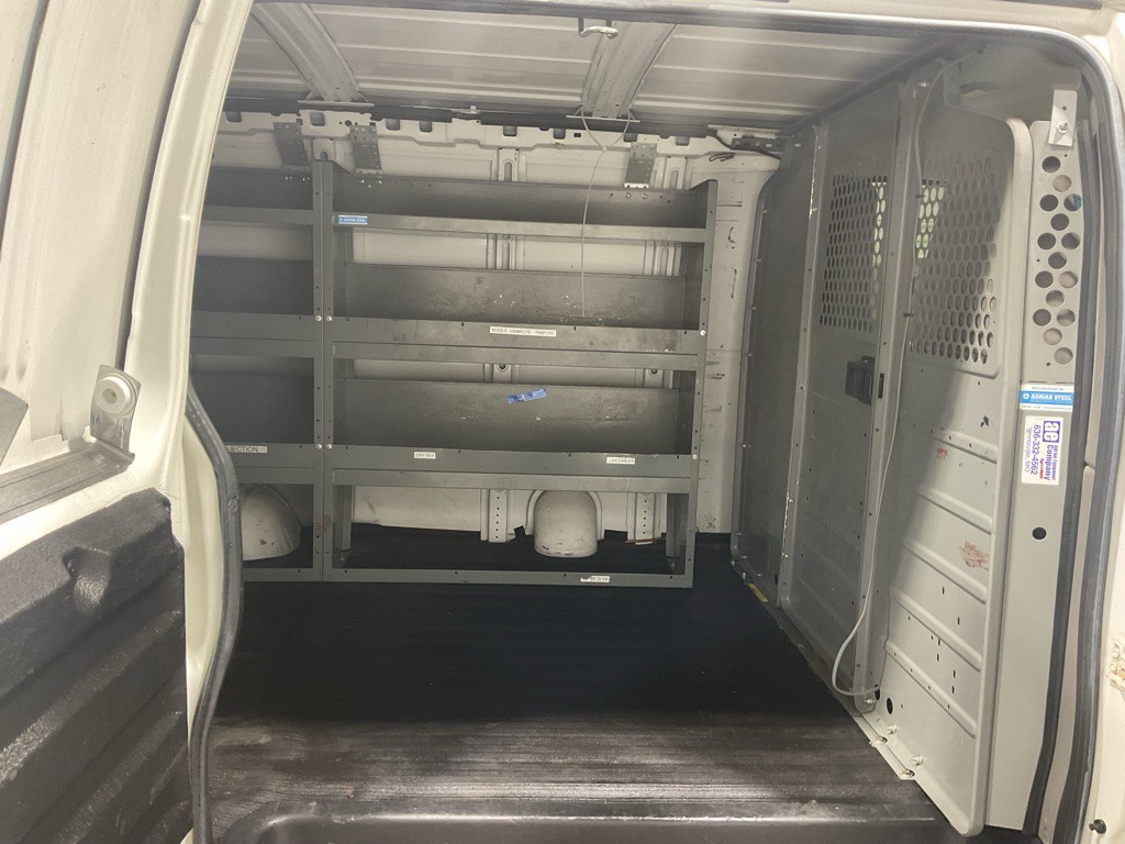 2012 Chevrolet Express Image 8