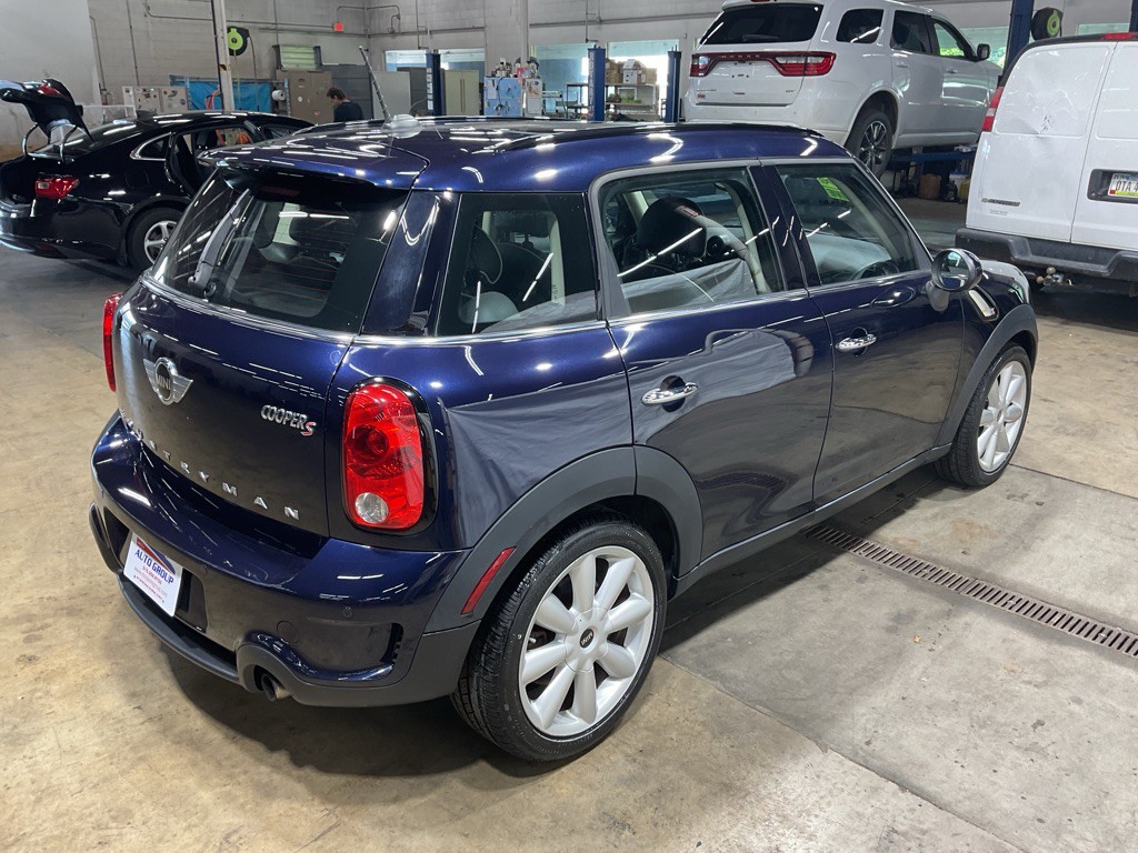 2015 MINI Cooper Image 3