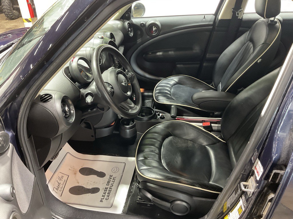 2015 MINI Cooper Image 6